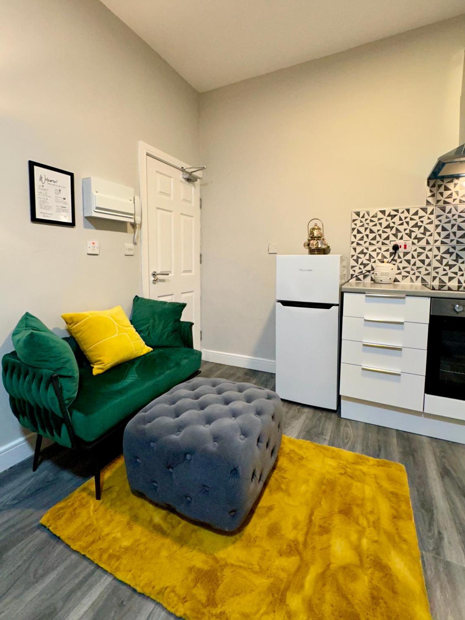 Private Luxurious City Studio-Daily,Weekly,Monthly 버밍엄 외부 사진