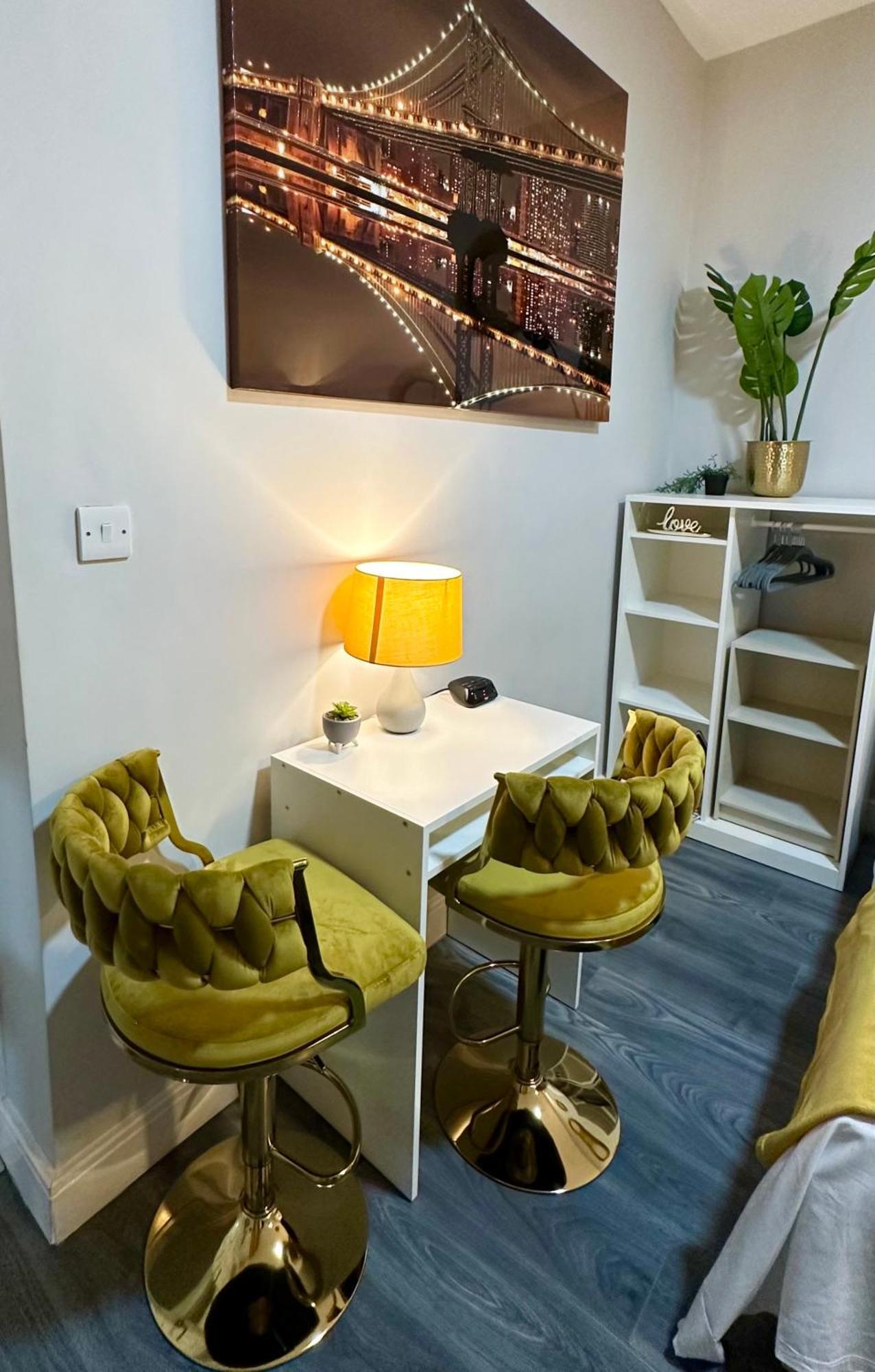 Private Luxurious City Studio-Daily,Weekly,Monthly 버밍엄 외부 사진